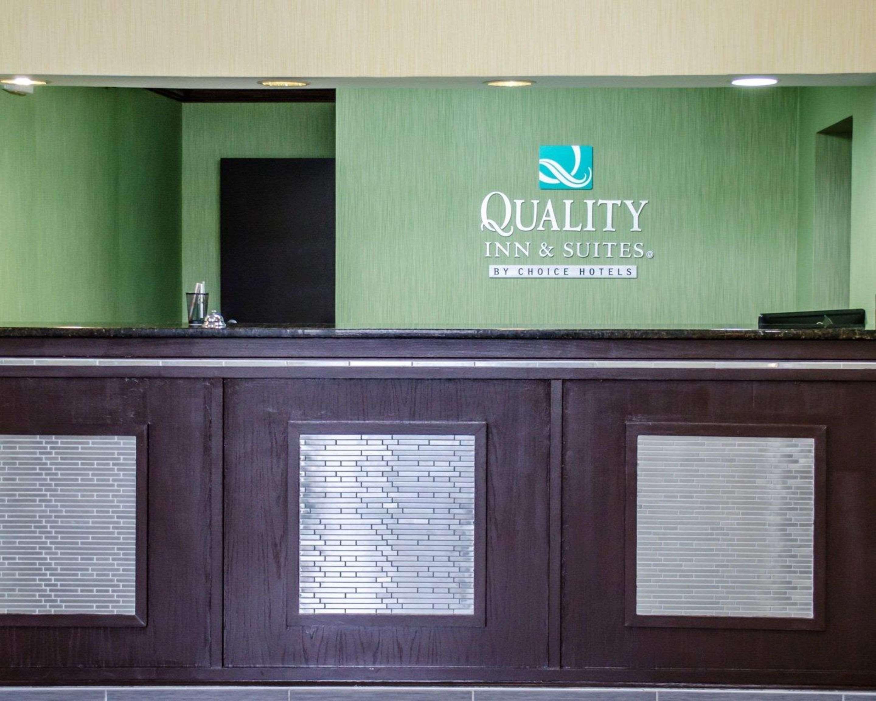 Quality Inn & Suites Medina - Akron West Exterior photo
